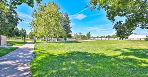 3373 Marina Cove Cir, Elk Grove, CA 95758 Photo