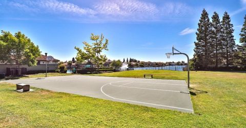 3373 Marina Cove Cir, Elk Grove, CA 95758 Photo