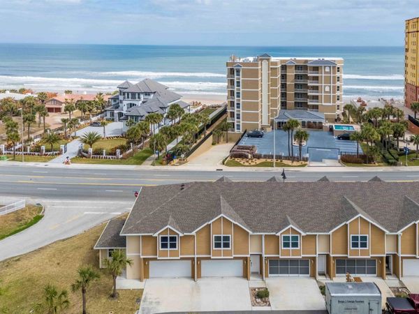 108 Oceans Circle, DAYTONA BEACH SHORES, FL 32118