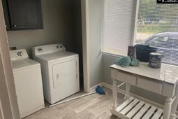 2105 Ervin Street  photo 4