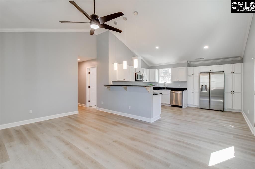 504 Greenlake Drive Photo 6