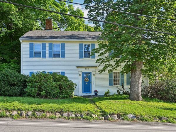 9 Academy Avenue, Atkinson, NH 03811