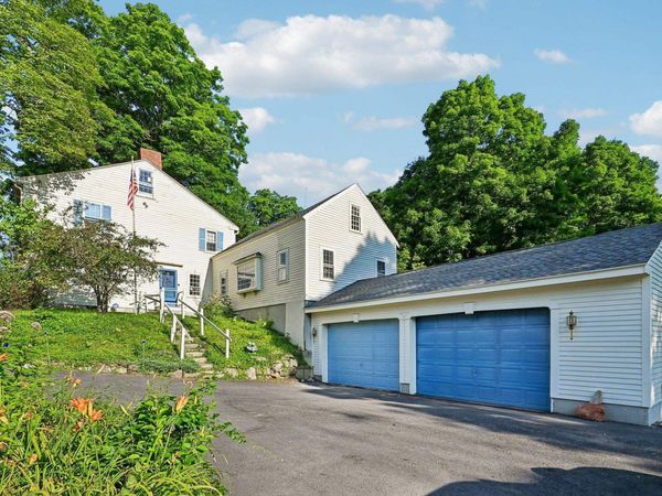 9 Academy Avenue, Atkinson, NH 03811