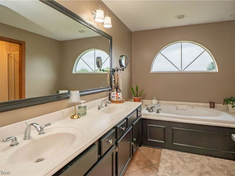 8037 Glendevan Street NW, Massillon, OH 44646 Photo 29