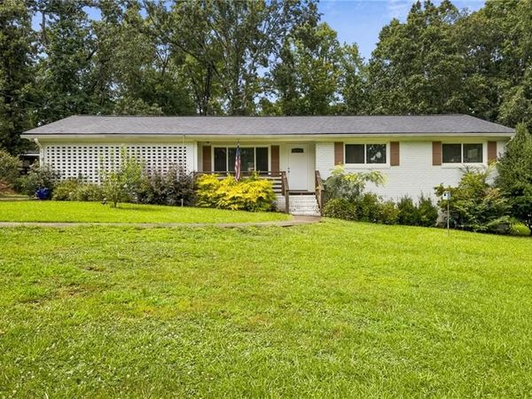 1331 Owen Circle , Buford, GA 30518
