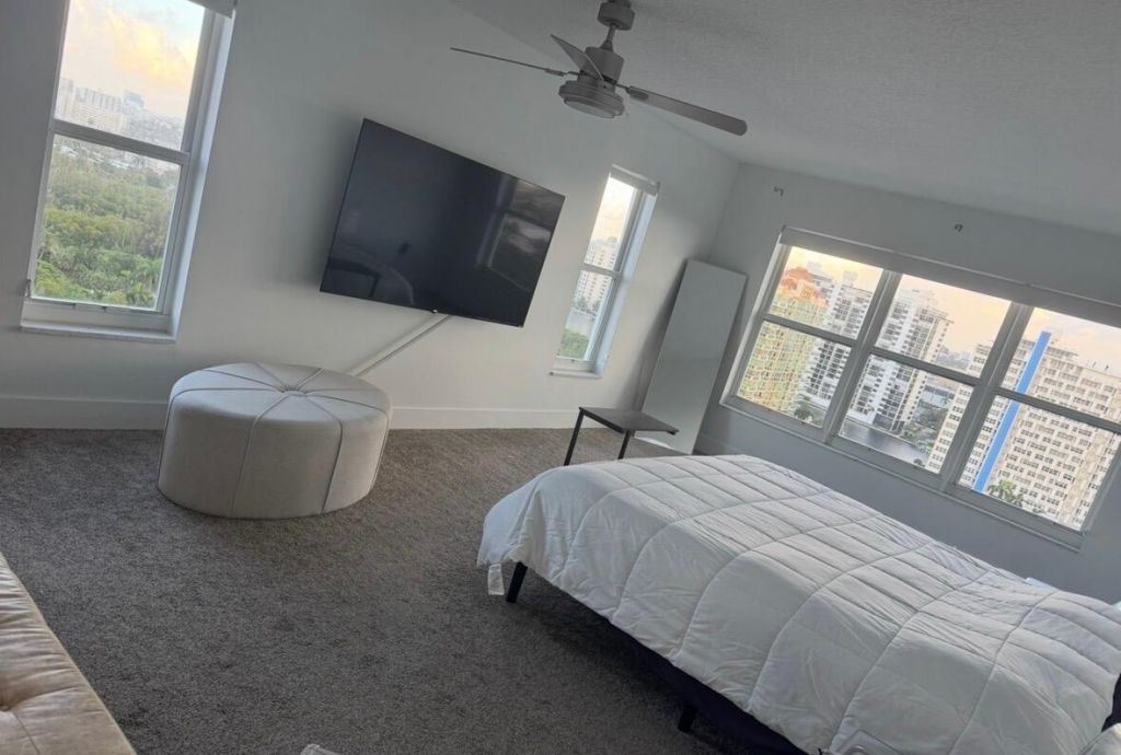 3000 E Sunrise Boulevard, Unit 17F, Fort Lauderdale, FL 33304 Photo