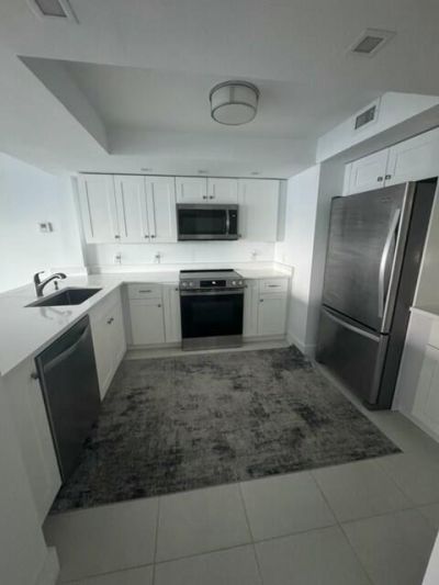 3000 E Sunrise Boulevard, Unit 17F, Fort Lauderdale, FL 33304 Photo