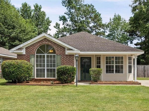 1802 Woodmont Drive, Semmes, AL 36575
