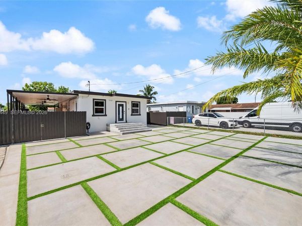 11120 SW 2nd St , Sweetwater, FL 33174