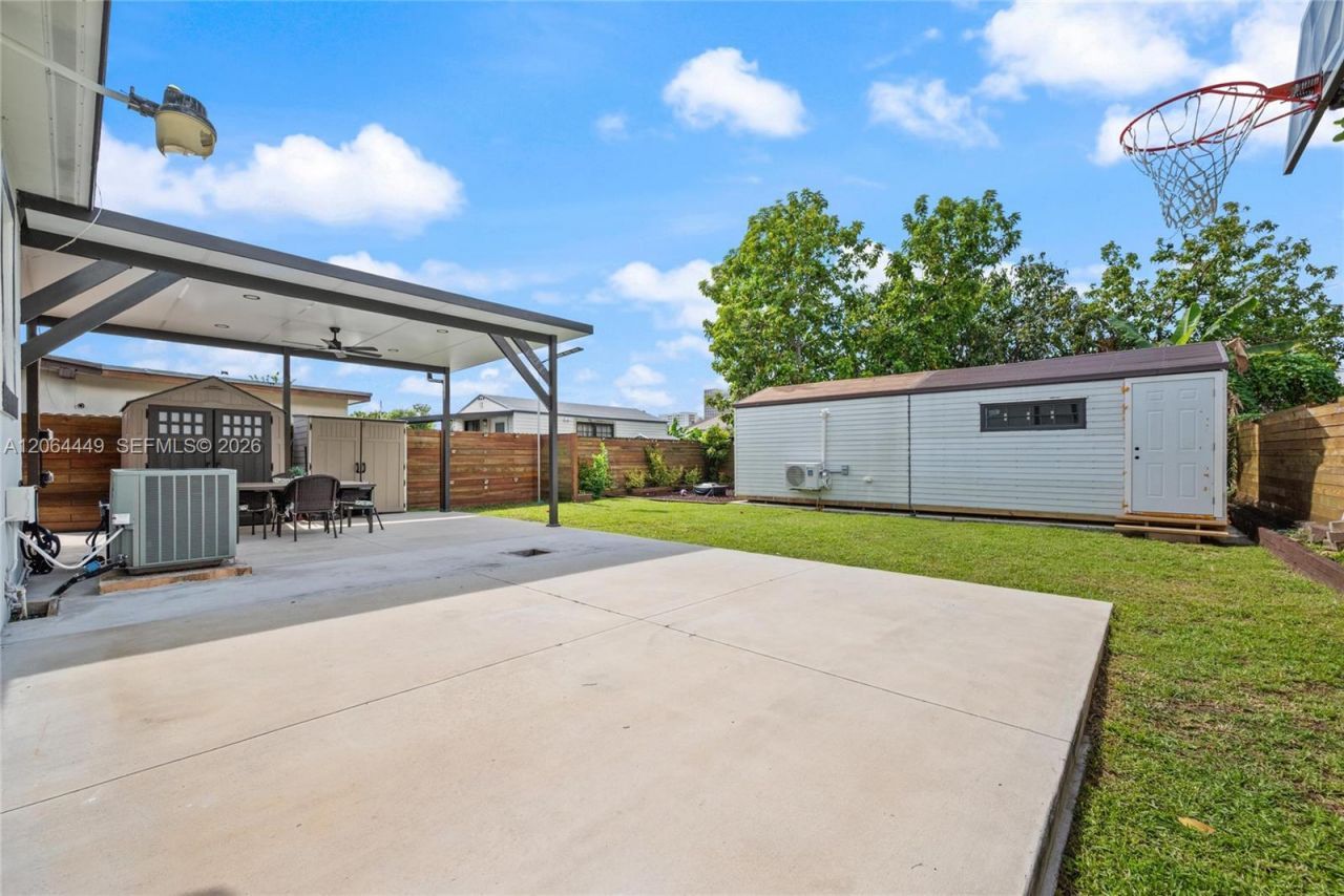 11120 SW 2nd St, Sweetwater, FL 33174 Photo