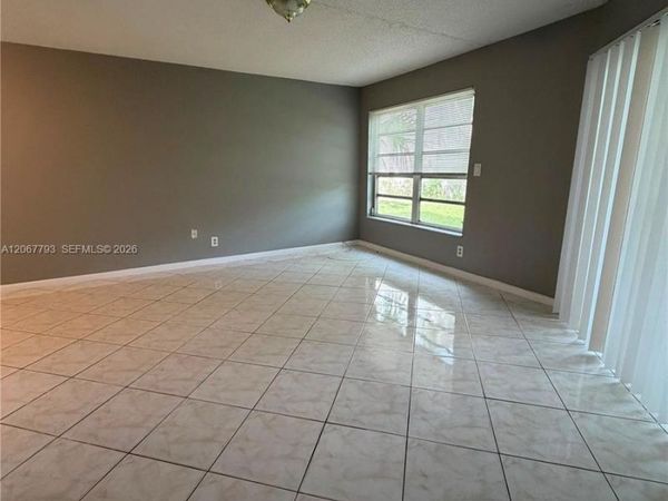 3100 Riverside Dr , Unit 104, Coral Springs, FL 33065
