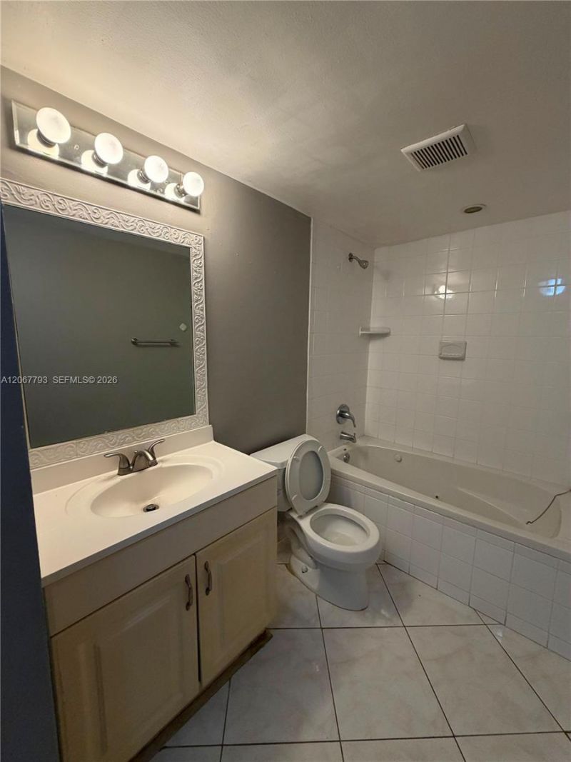 3100 Riverside Dr, Unit 104, Coral Springs, FL 33065 Photo