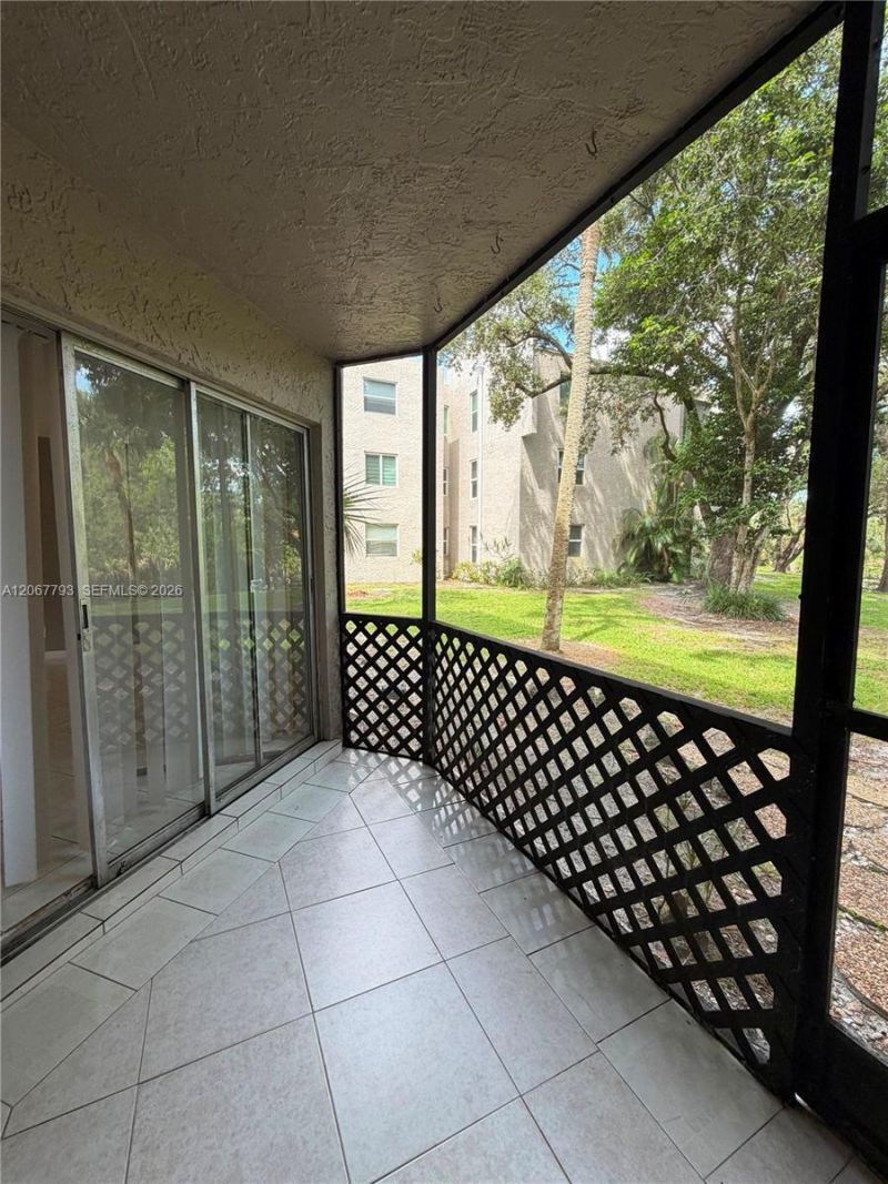 3100 Riverside Dr, Unit 104, Coral Springs, FL 33065 Photo