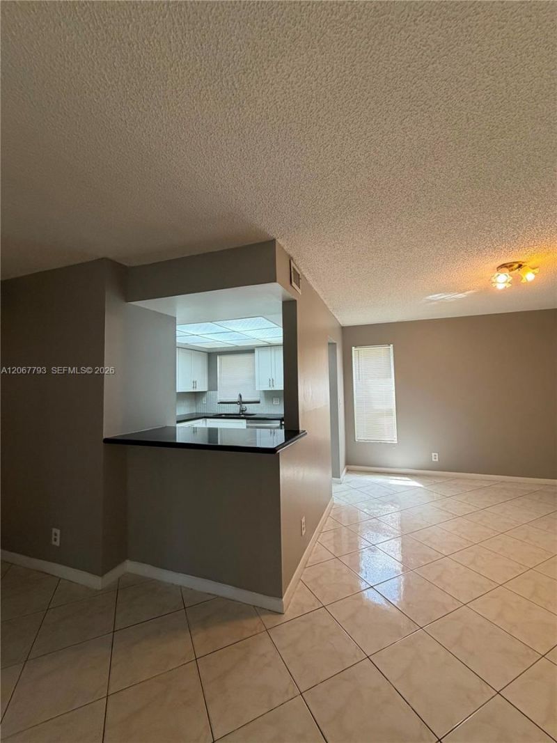 3100 Riverside Dr, Unit 104, Coral Springs, FL 33065 Photo
