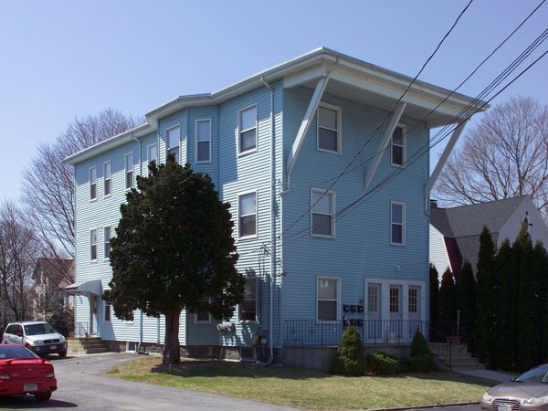 6,8,10 Exeter St, Taunton, MA 02780