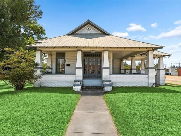 200 S OAK Street , Hammond, LA 70403