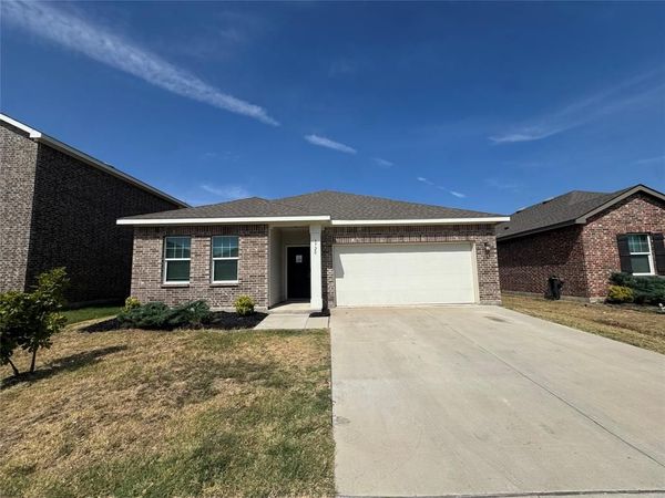 1720 Escondido Drive, Fort Worth, TX 76052