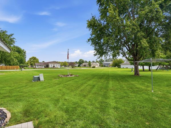 219 Cherry Blossom Lane , Carey, OH 43316