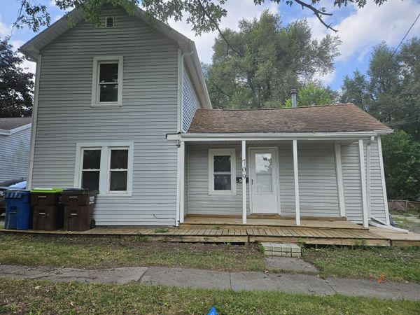 709 N Locust Street, Adrian, MI 49221