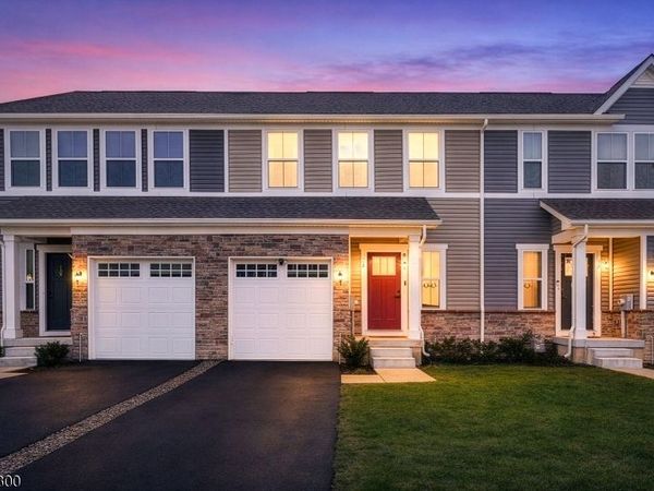 14 Pratt Ln, Lawrence, NJ 08648