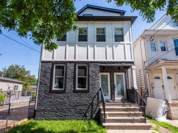 26 Dankoff Ave, Wallington, NJ 07057