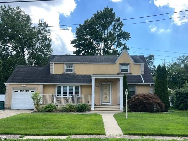 36 Northern Dr, Fair Lawn, NJ 07410
