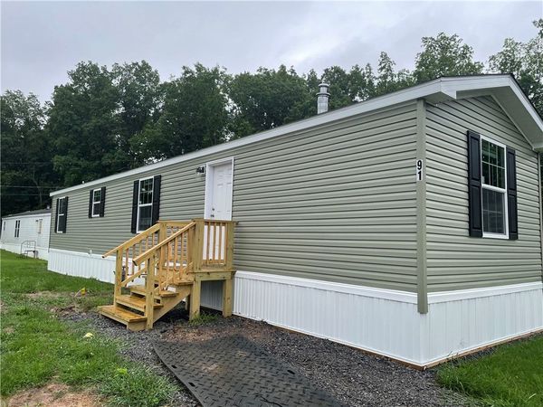 91 Third Street, Farmington, NY 14425