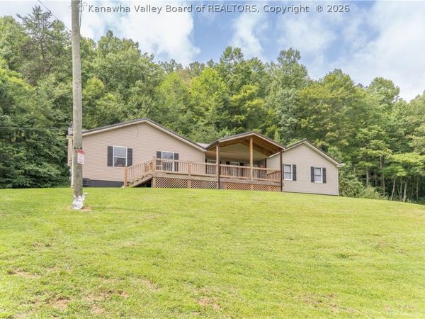 190 Bomont Road, Bomont, WV 25030