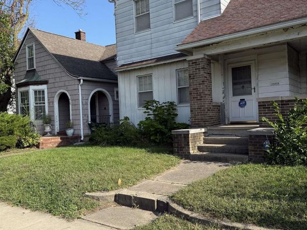 415 Lincoln Way, South Bend, IN 46601