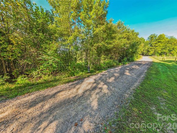 307 RC Road , Traphill, NC 28685