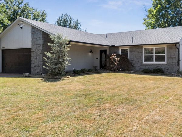 3608 S Sycamore Avenue, Broken Arrow, OK 74011