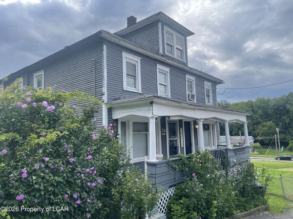 126 1/2 Oak Street, Sugar Notch, PA 18706
