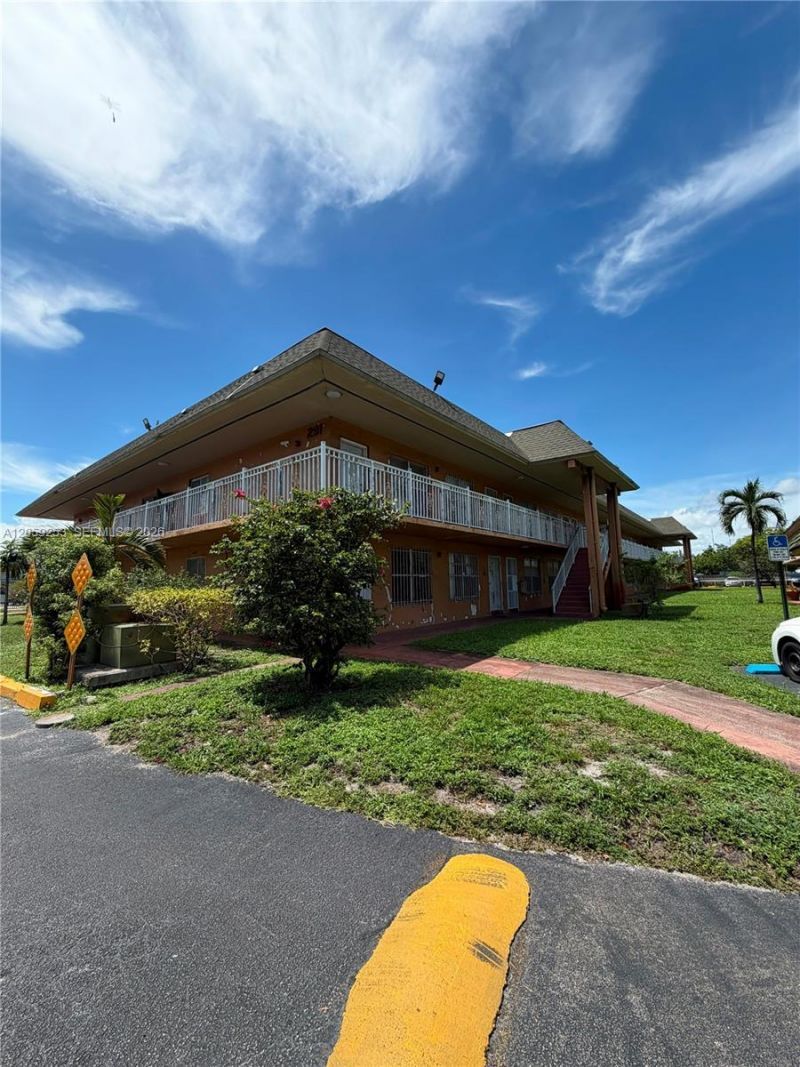 291 NW 177th St , Unit C-117, Miami Gardens, FL 33169 Photo
