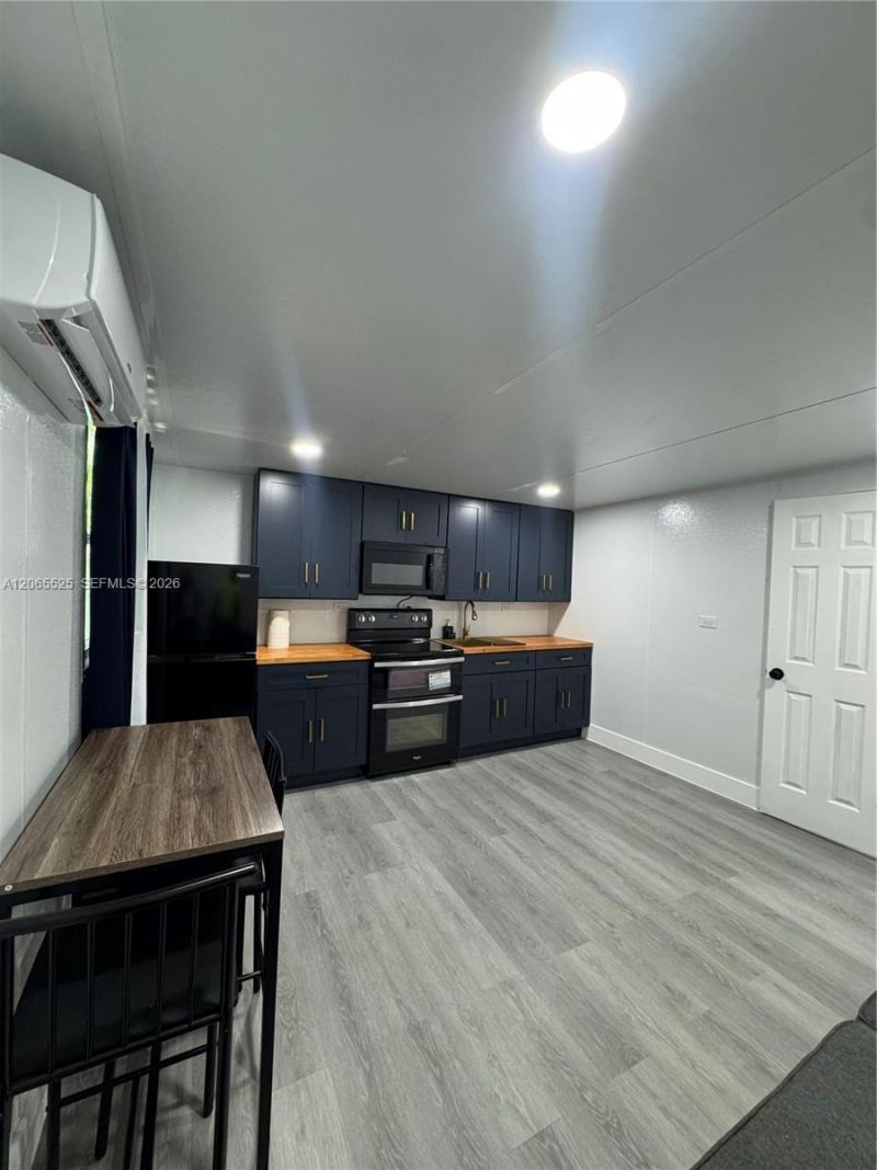 2461 NW 14th St , Unit 2, Fort Lauderdale, FL 33311 Photo