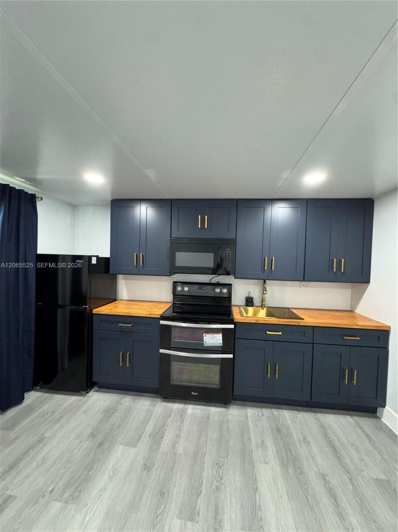 2461 NW 14th St , Unit 2, Fort Lauderdale, FL 33311 Photo