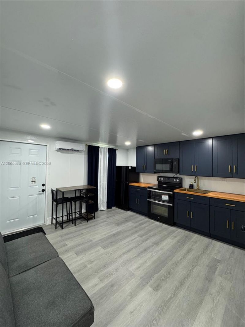 2461 NW 14th St , Unit 2, Fort Lauderdale, FL 33311 Photo