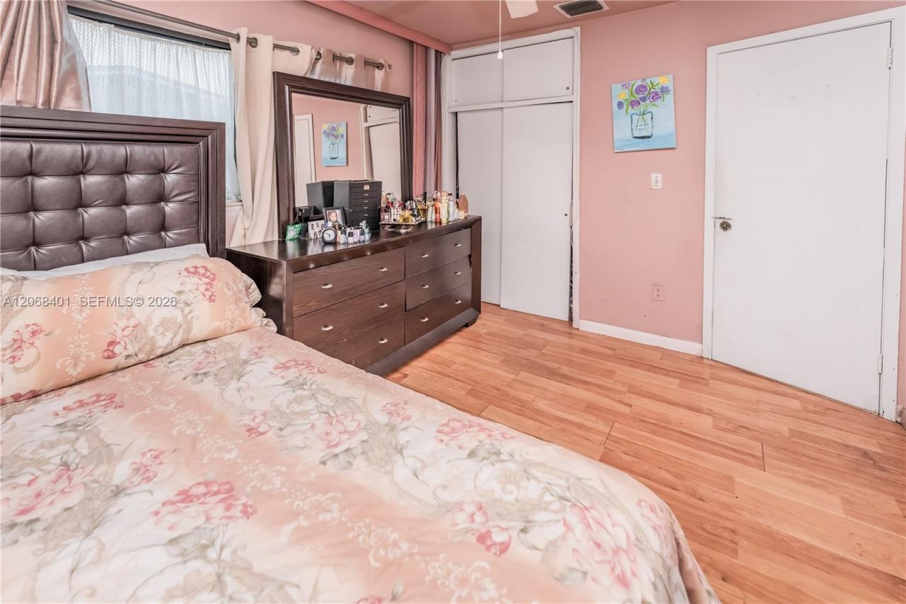 1365 NW 192nd Ter, Miami Gardens, FL 33169 Photo