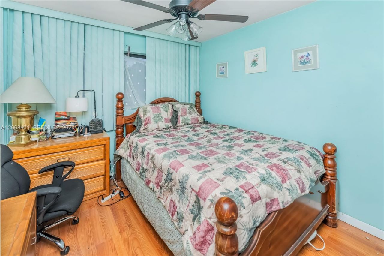 1365 NW 192nd Ter, Miami Gardens, FL 33169 Photo