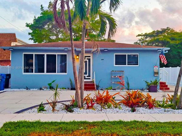 2242 Polk St , Hollywood, FL 33020