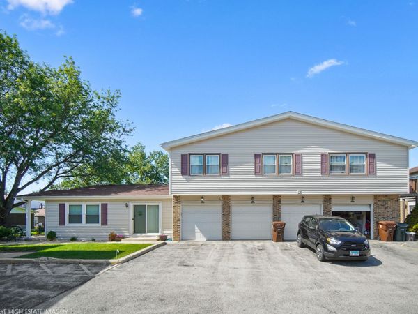 19536 115th Avenue , Unit B, Mokena, IL 60448