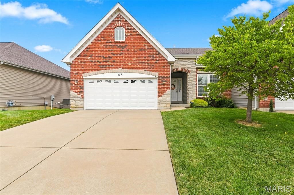 248 Pierce View Circle, Wentzville, MO 63385 Main Photo