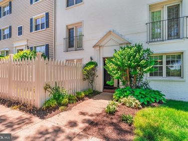 4635 A 28TH ROAD S, Unit A, ARLINGTON, VA 22206
