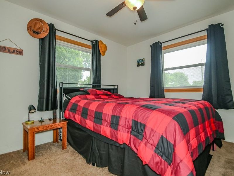 3931 Adrian Drive SE, Warren, OH 44484 Photo 12