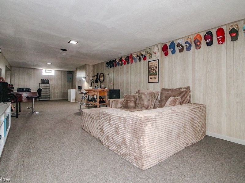 3931 Adrian Drive SE, Warren, OH 44484 Photo 15
