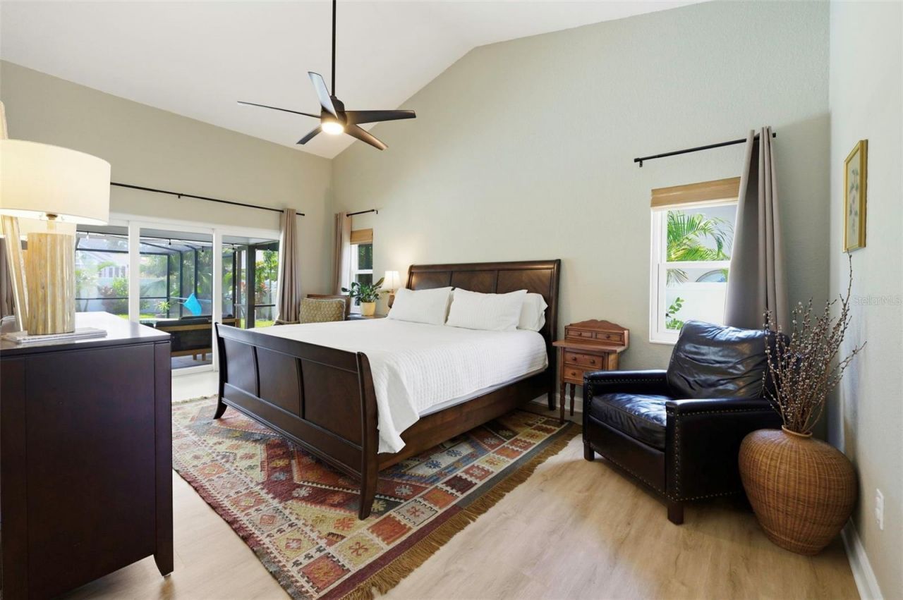 3347 Lake Shore Lane, Clearwater, FL 33761 Photo