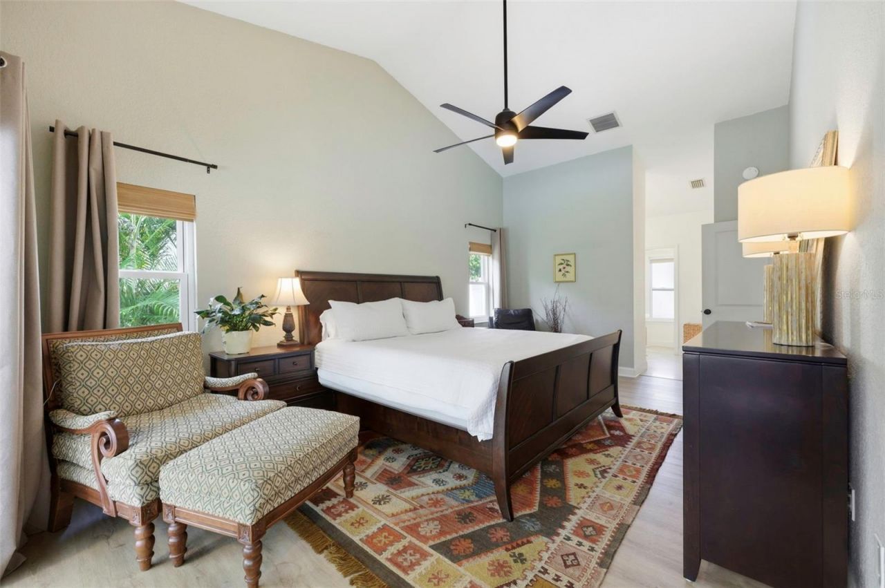 3347 Lake Shore Lane, Clearwater, FL 33761 Photo