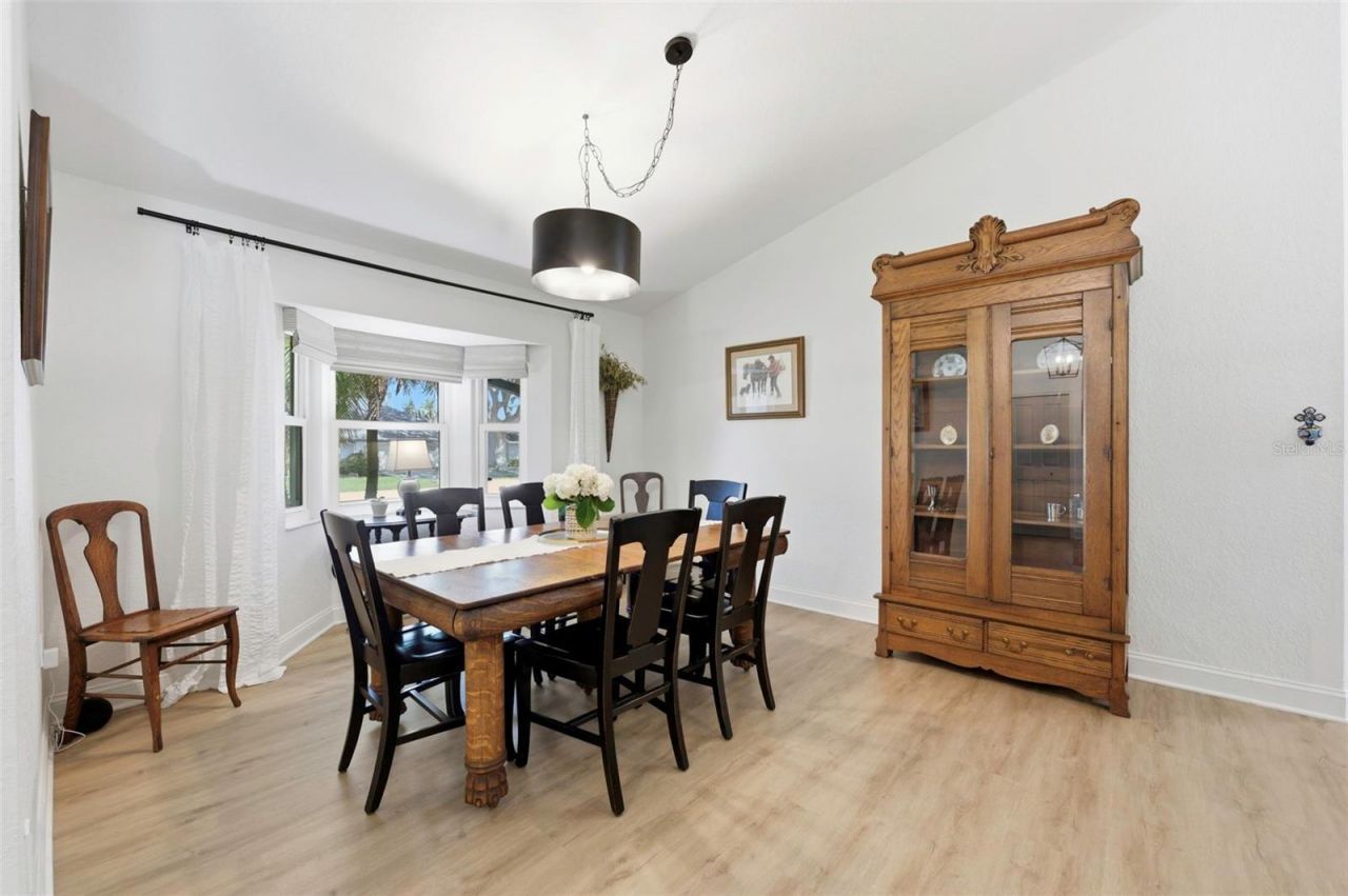 3347 Lake Shore Lane, Clearwater, FL 33761 Photo