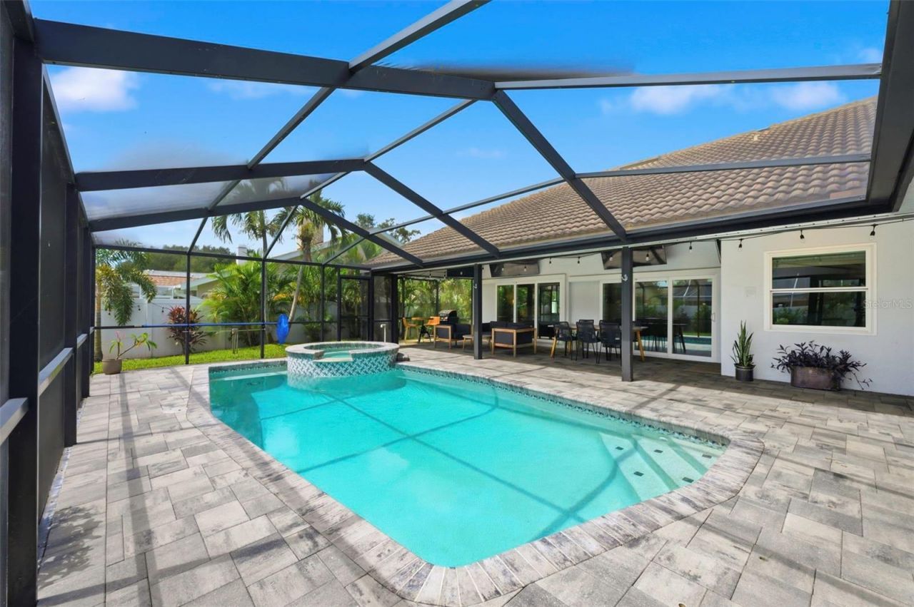 3347 Lake Shore Lane, Clearwater, FL 33761 Photo