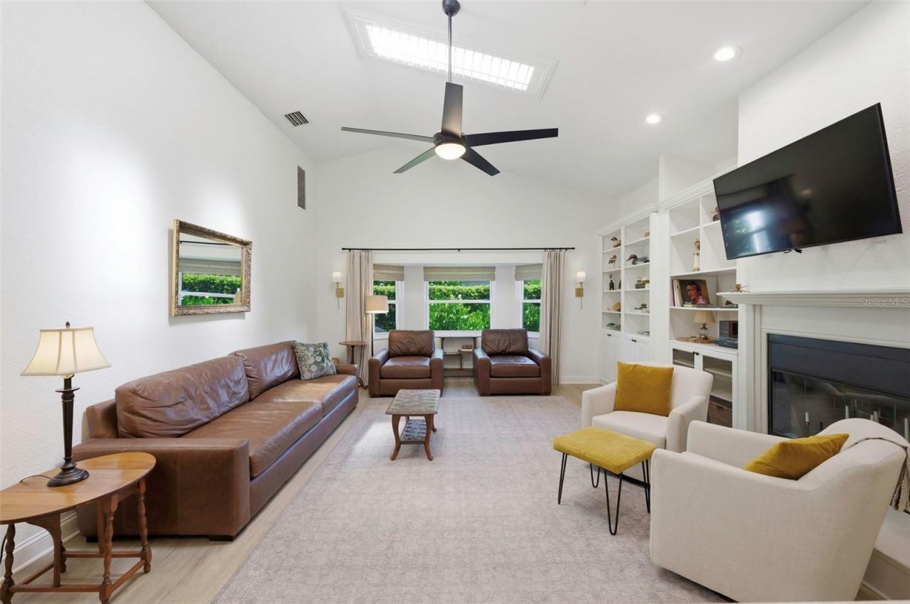 3347 Lake Shore Lane, Clearwater, FL 33761 Photo