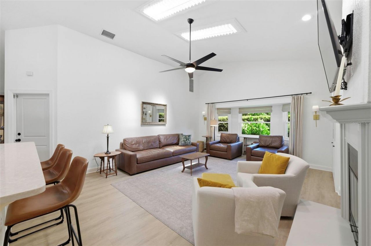 3347 Lake Shore Lane, Clearwater, FL 33761 Photo